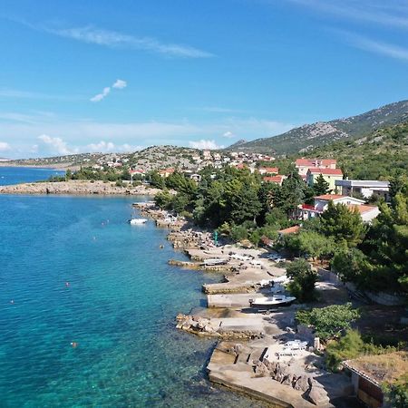 Apartmani Vila Dadic Karlobag Exterior foto