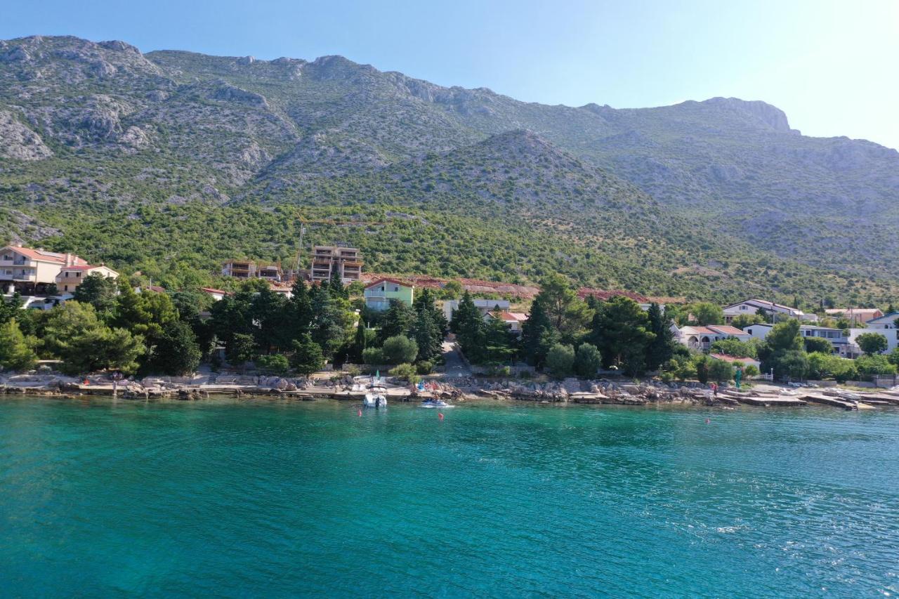 Apartmani Vila Dadic Karlobag Exterior foto