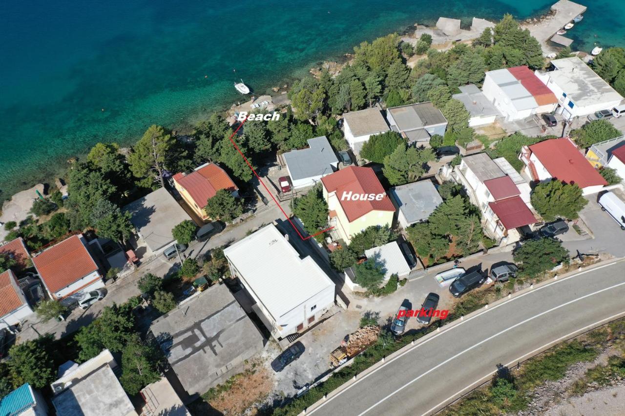 Apartmani Vila Dadic Karlobag Exterior foto